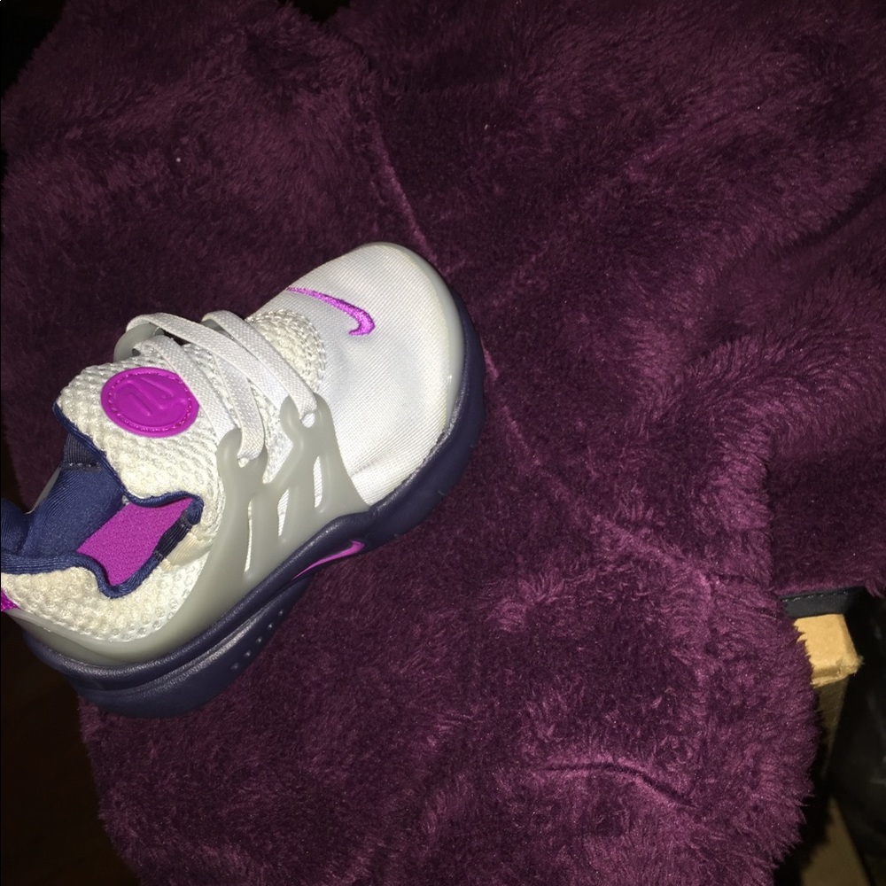 Toddler Nike Shoe & matching purple jacket